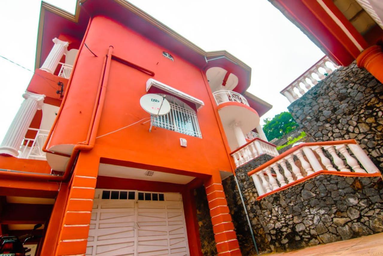 Mountain View Villa Guest House Freetown Exterior photo